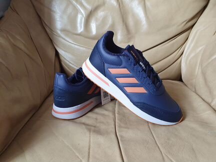 Кроссовки Adidas новые 41 р (27 см )