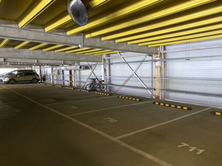 Машиноместо, 14 м²