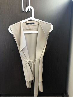 Бежевый жилет Zara, S