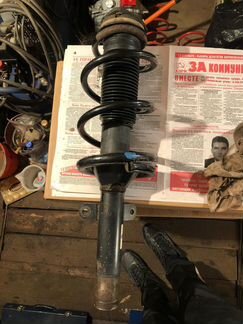 Продам стойки на форд