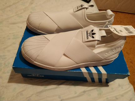 Кроссовки adidas