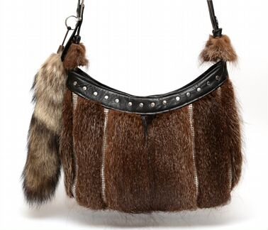 Дизайнерская меховая сумочка