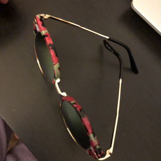 Очки солнцезащитные