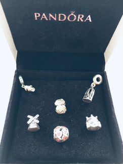 Украшение шарм