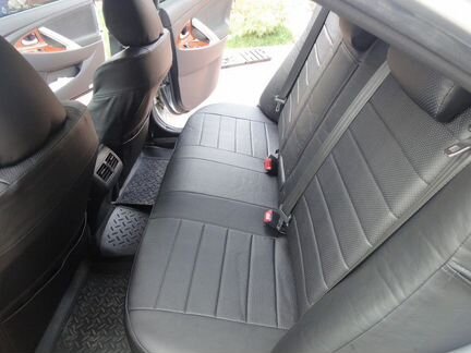 Модельные чехлы Тойота Камри в40 из экокожи