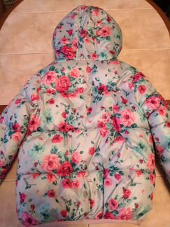 Яркая куртка Ostin для девочки