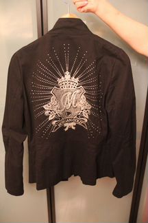 Черная куртка