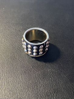 Кольцо с шипами