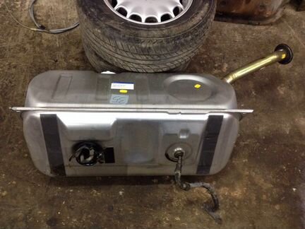 Мерседес 140 купе бензобак топливный бак