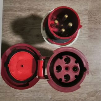 Вилка+розетка переносная 63А