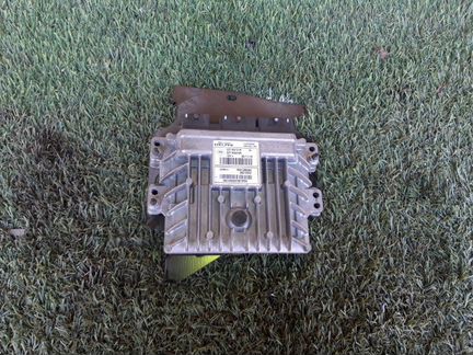 Блок управления двигателем Renault Megane 3 1.5