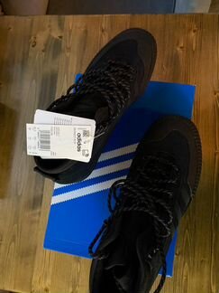 Зимние кроссовки adidas