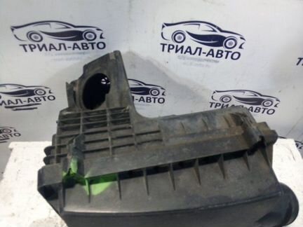Корпус воздушного фильтра Land Rover Freelader 2