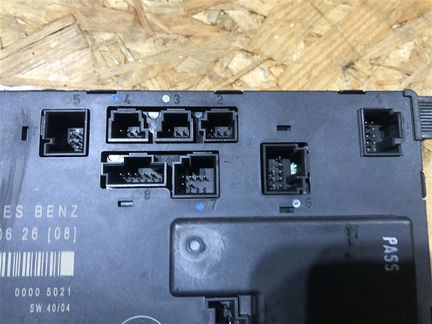 Блок управления двери передний левый Mercedes-Benz