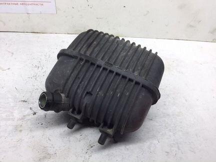 Резонатор воздушного фильтра Audi A4 2.0 tfsi