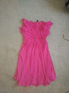 Платье фуксия.H&M