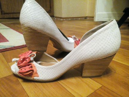 Босоножки, туфли