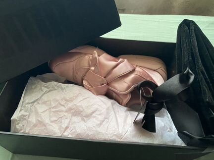 Кроссовки Rihanna x Puma Fenty Bow Silver Pink