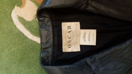 Продам куртку-жакет Oscar de la renta