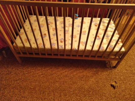 Кроватка детская