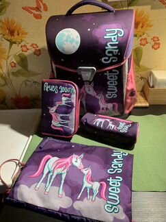 Школьный рюкзак