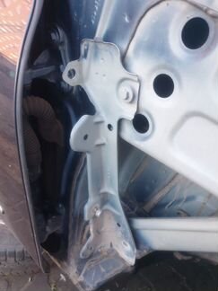 Крепление крыла переднее Mercedes GL x164