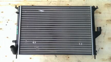 Новый радиатор Ларгус Дастер Логан Сандеро