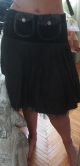 Итал. юбка с сеткой р.44-46, чуть ниже колен, нова