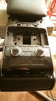 Подлокотник задний Audi S8 D4 4H