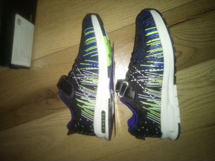 Новые кроссовки лёгкие 30 размер