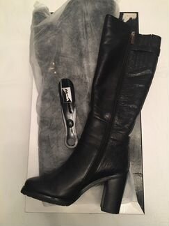 Зимние женские сапоги The Alba