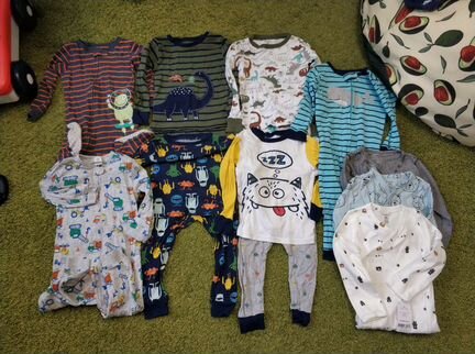 Пижамы Carters 24 м