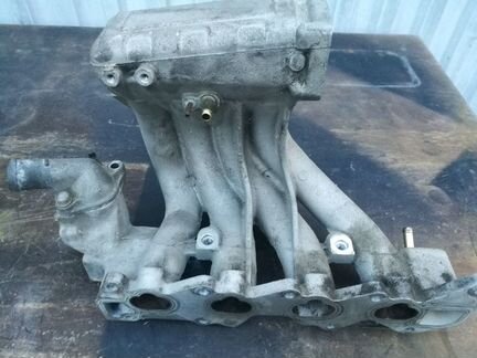 Впускной колектор Mitsubishi Pagero Junior 4A31 бу