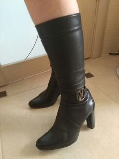 Продаются осенне-весенние сапоги Дольче Вита кожа