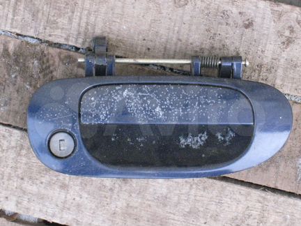 Ручка наружная передняя правая Mitsubishi Carisma