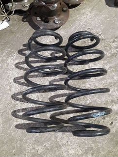 Задняя пружина тойота BB
