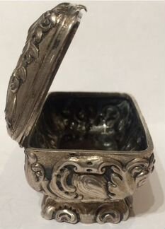 Шкатулка серебряная, 835 пр., Европа, середина 19