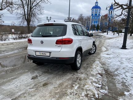 Volkswagen Tiguan 2.0 AT, 2012, 46 900 км