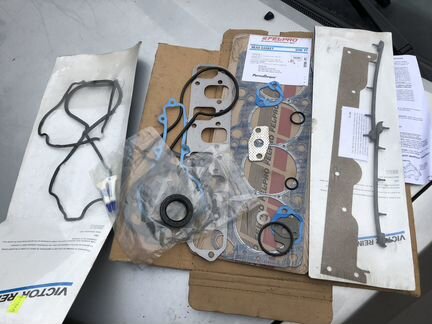 Набор прокладок гбц Додж 1994 гв 2,0