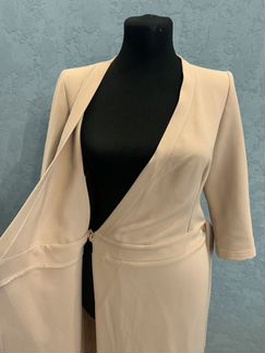 Платье бежевое с запахом