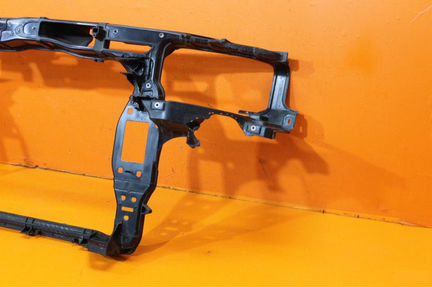 Панель передний левый Audi A8 D4 2010-2017