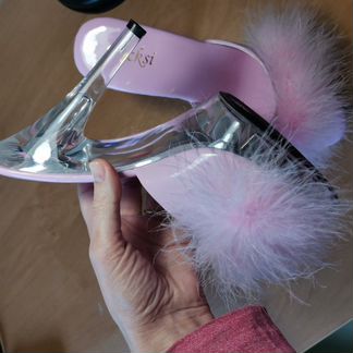 Босоножки стрипы