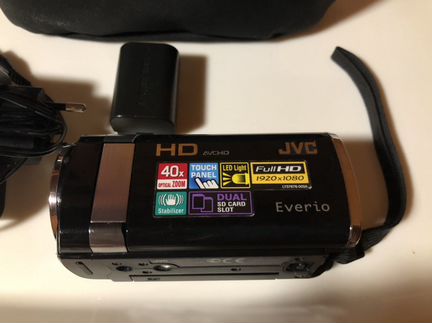 Видеокамера JVC GZ-HM446