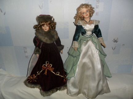 Куклы викторианские. На подставке Европа