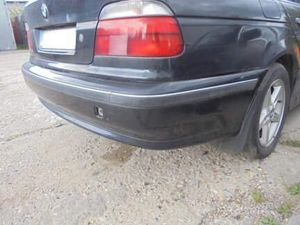 Бампер задний бмв Е39 в сборе