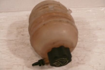 Расширительный бачок Пежо 206